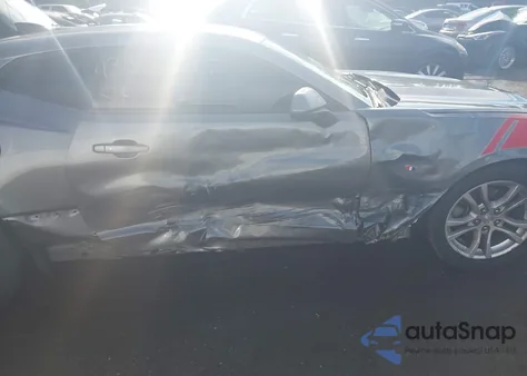 2019 Chevrolet Camaro 1Ls из США, поврежденный, VIN 1G1FB1RX0K0159042